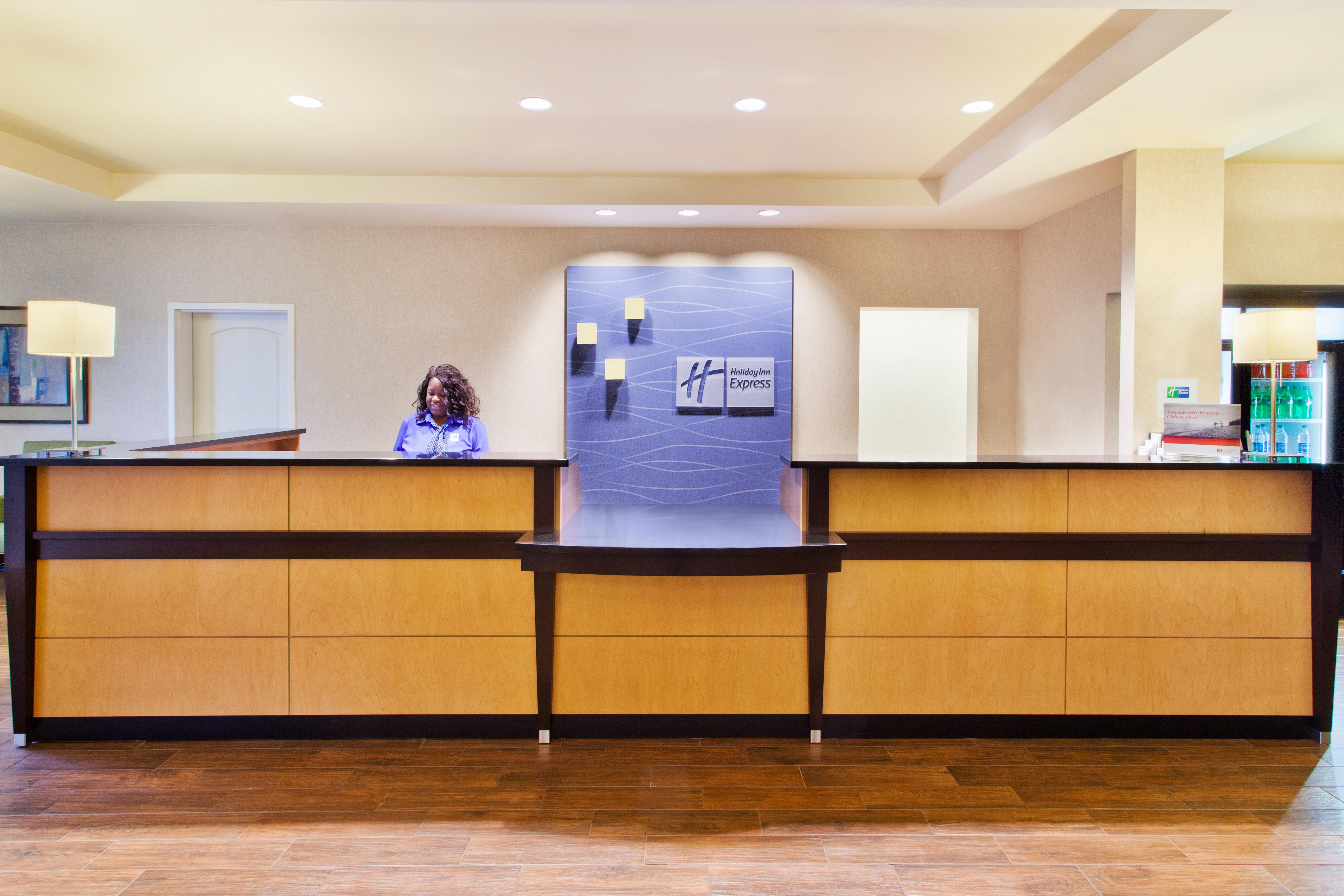 Holiday Inn Express Hotel & Suites Huntsville West - Research Park By Ihg Exterior foto